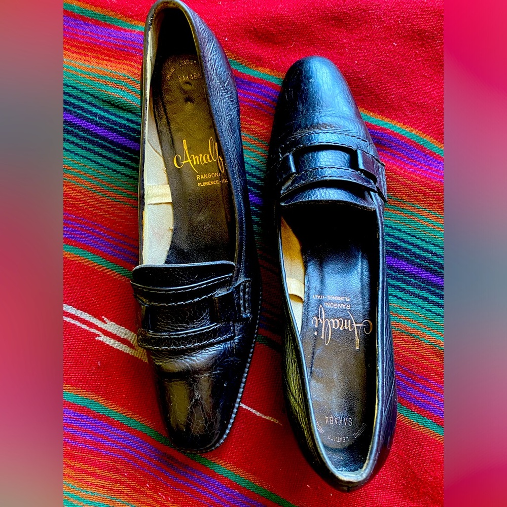 VTG Amalfi by Rangoni Black Leather Loafer Shoes. Sakaba. Size 8. Italy.